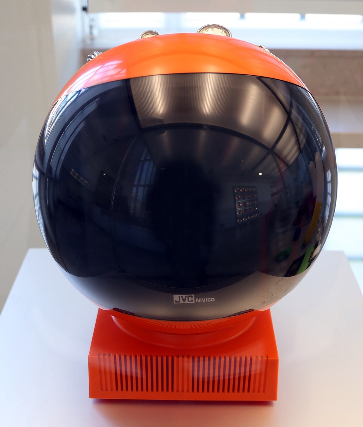 JVC Videosphere, a white spherical television that looks like an astronaut's helmet